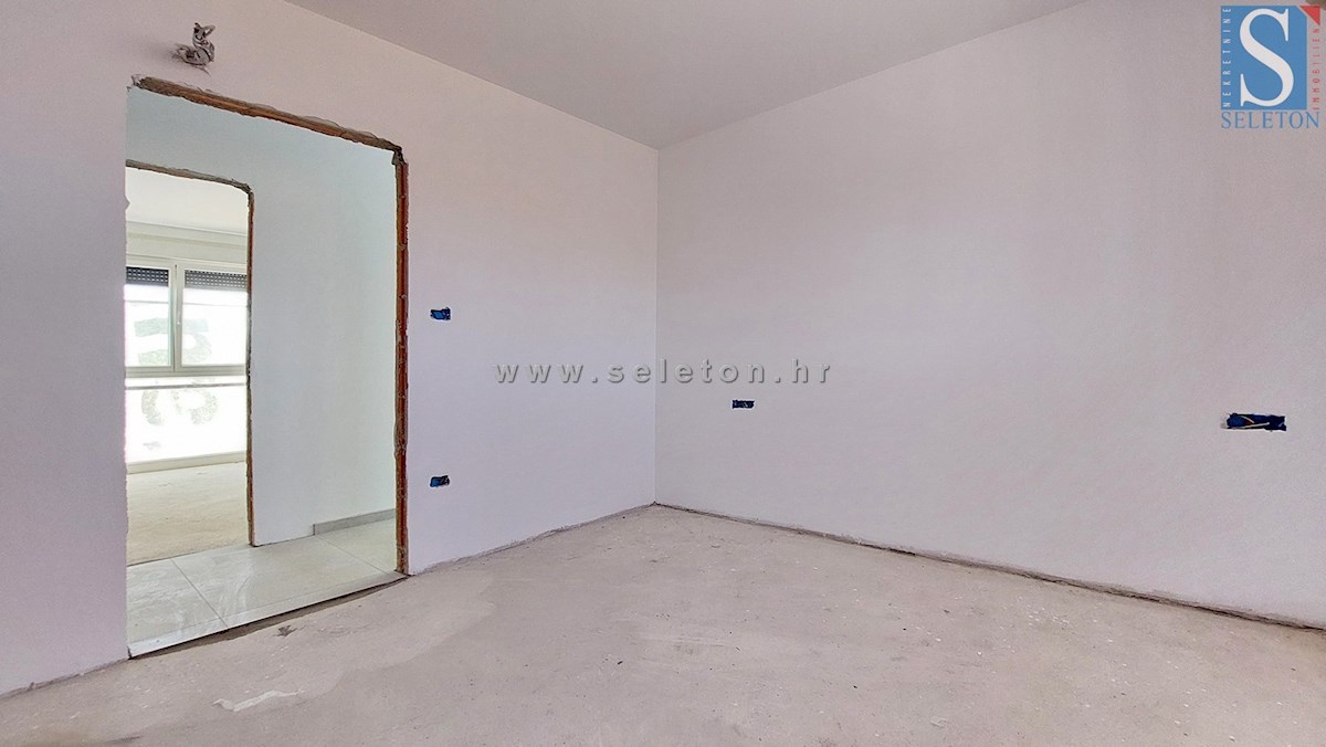 Nuovo appartamento di 67 m2 con vista mare, ASCENSORE, 2 posti auto