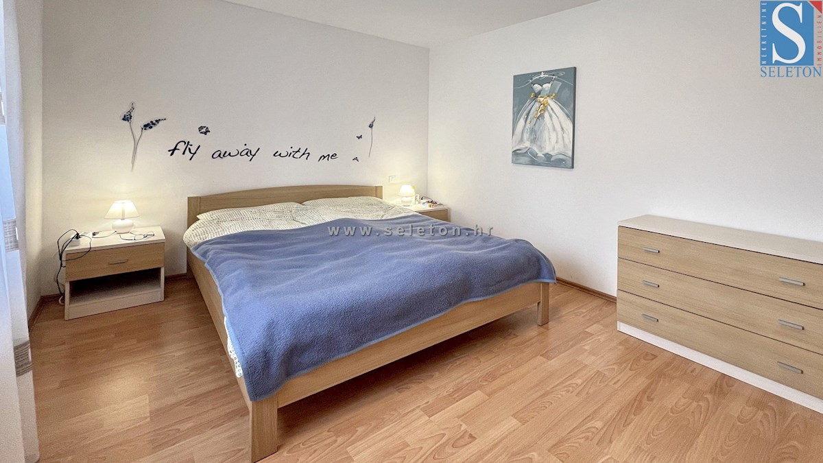 Poreč-Parenzo, casa indipendente di 160 m2 con piscina