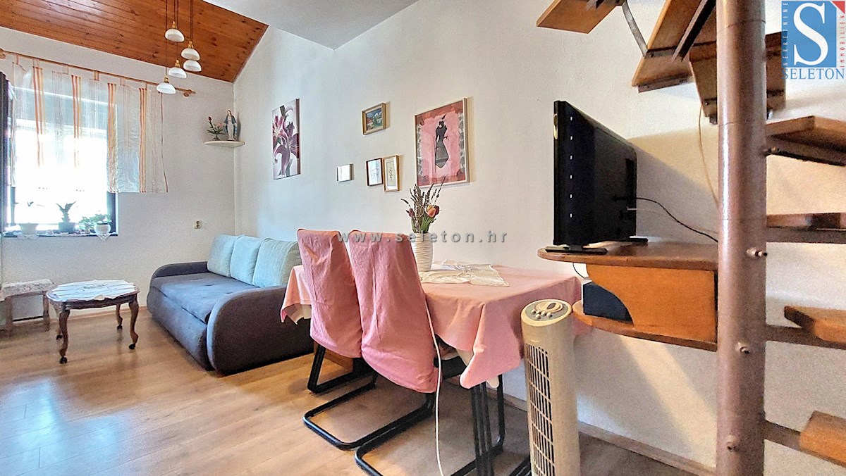 Appartamento di 38 m2 vicino al mare nella zona di Poreč-Parenzo