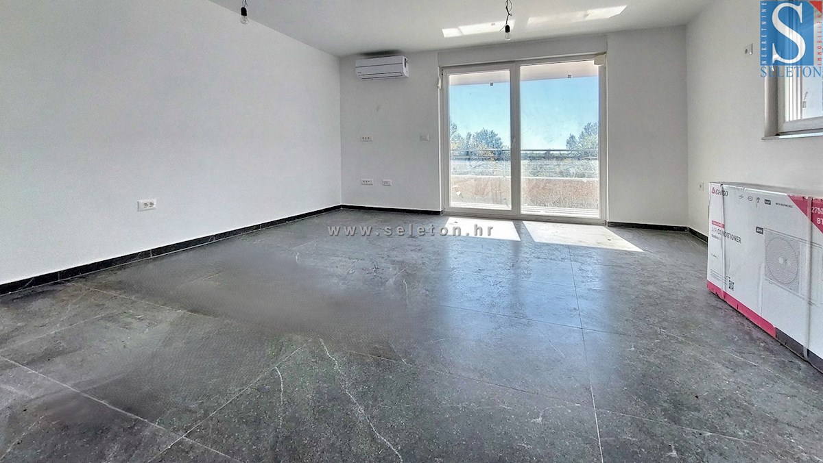 Poreč - dintorni, nuovo appartamento di 66 m2, 2 terrazze