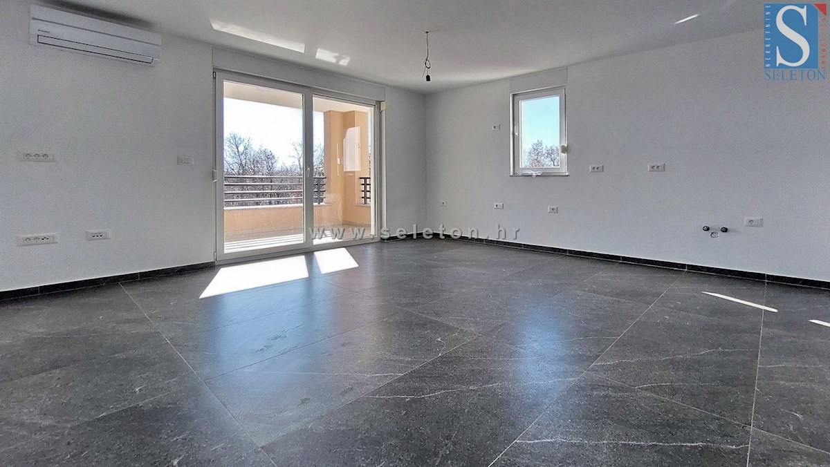 Poreč - dintorni, nuovo appartamento di 66 m2, 2 terrazze