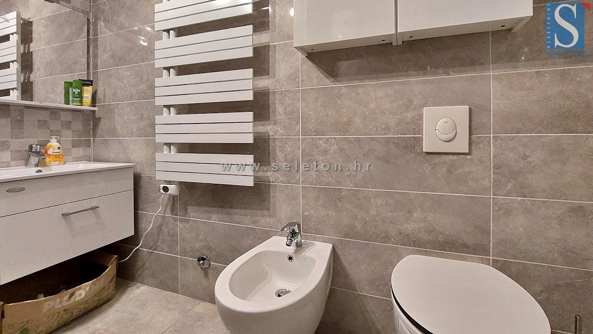 Funtana, appartamento arredato su due piani di 76 m2