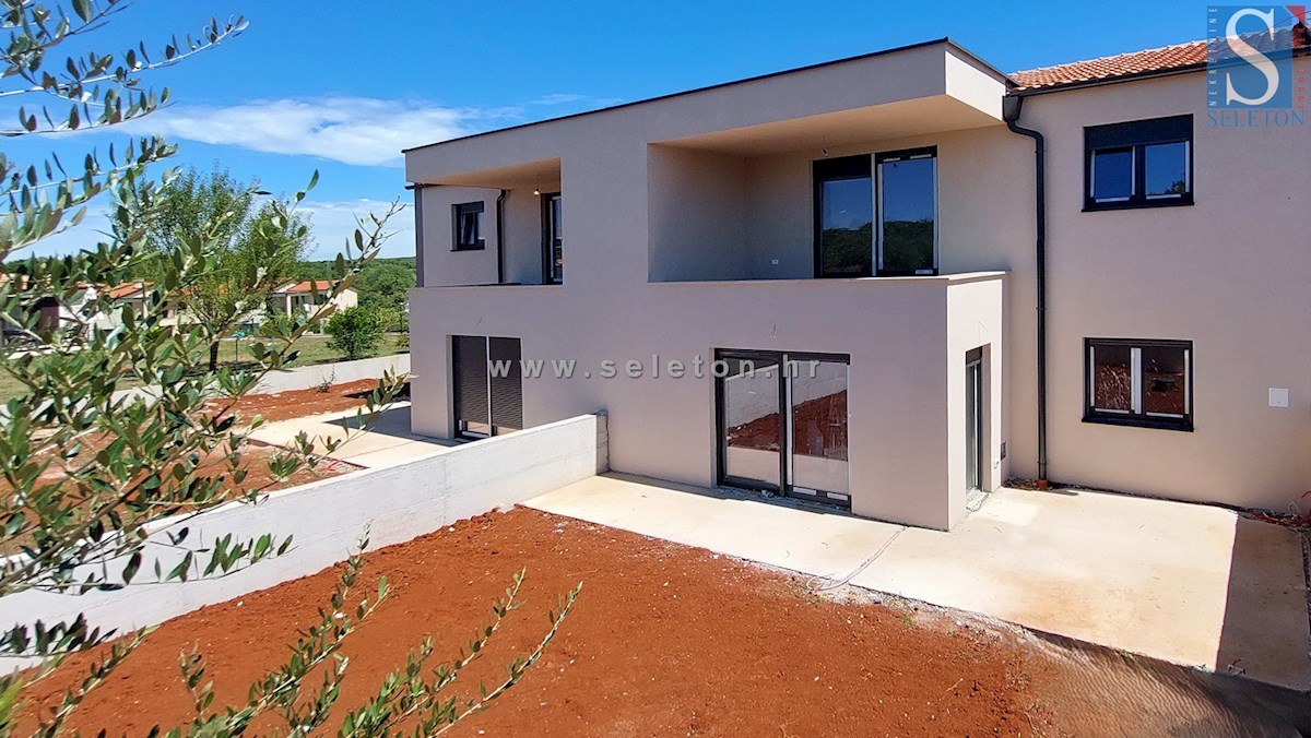 Poreč-Parenzo - dintorni, nuovo appartamento di 72 m2, 2 camere da letto, 2 posti auto