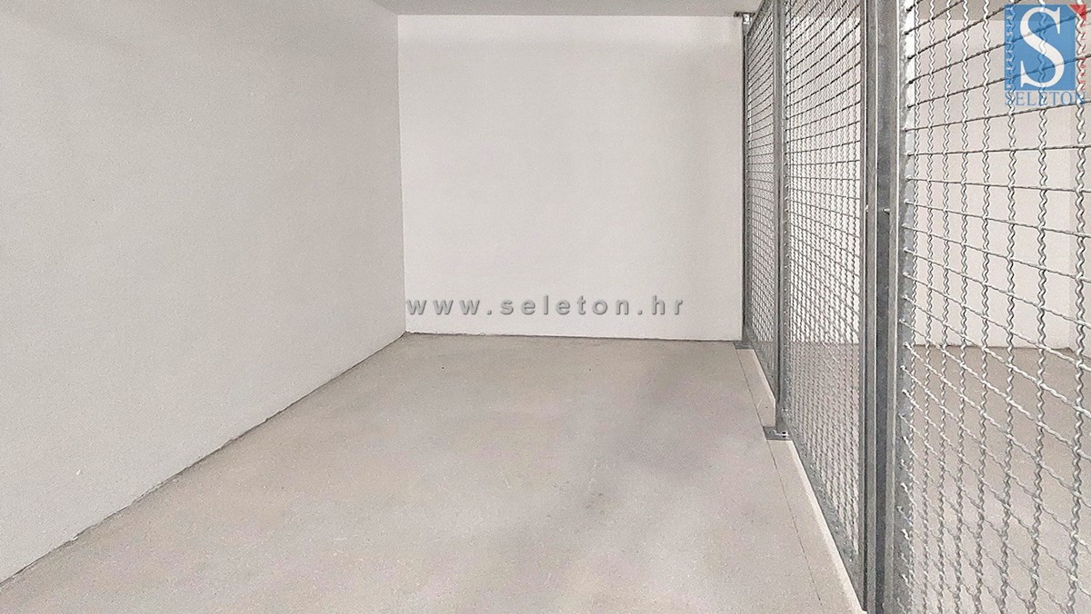 Istria, Poreč, nuovo appartamento di 82 m2 con vista mare vicino a Poreč-Parenzo, 2 posti auto e ripostiglio