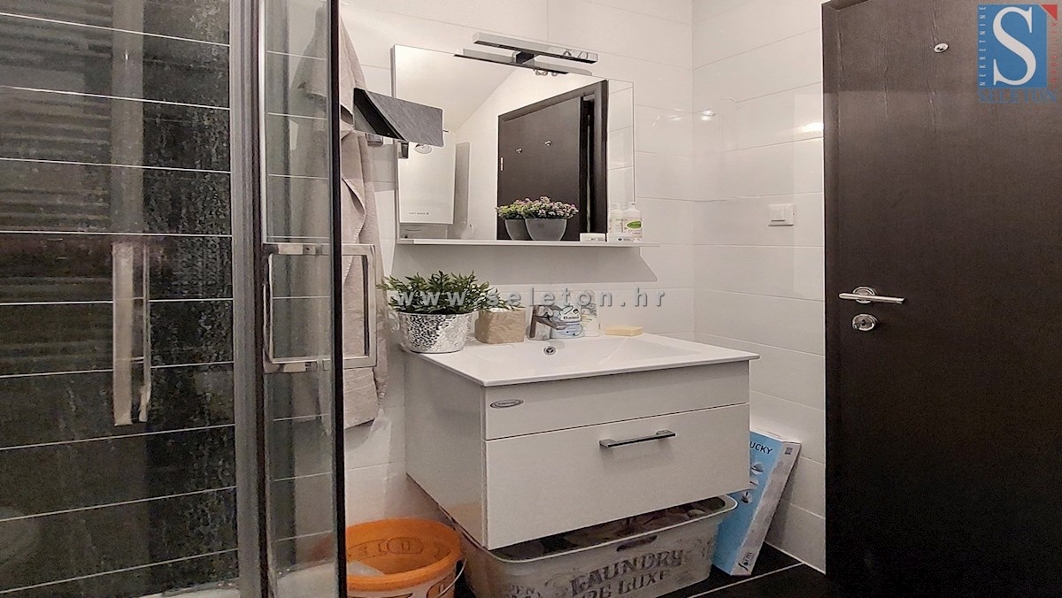 Poreč - Funtana, appartamento arredato su due piani di 76 m2