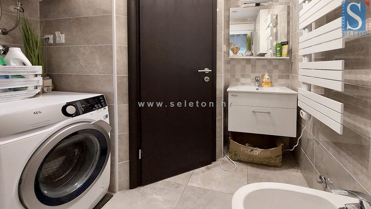 Poreč - Funtana, appartamento arredato su due piani di 76 m2