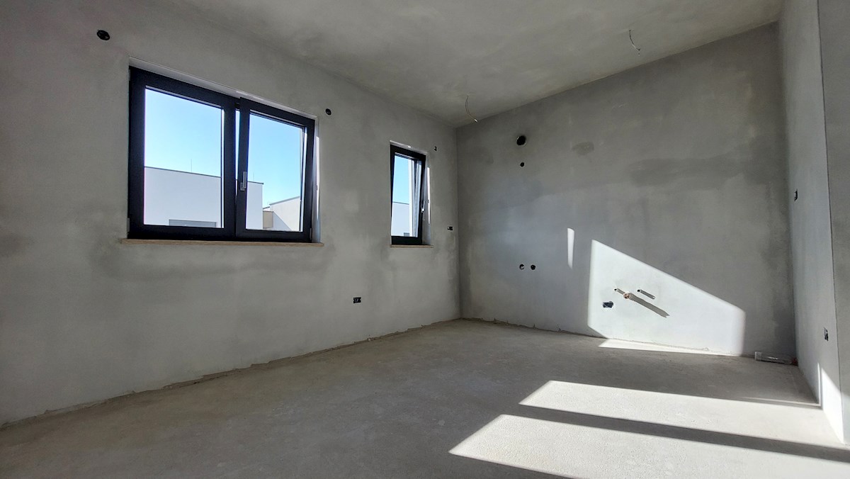Istria, Poreč-Parenzo, nuovo appartamento di 73 m2, 1° piano - in costruzione