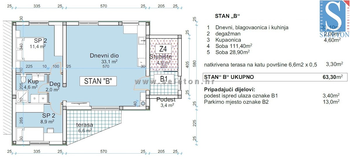 Istria, Poreč-Parenzo, moderno appartamento di 63 m2, 1° piano, riscaldamento a pavimento (POMPA DI CALORE)