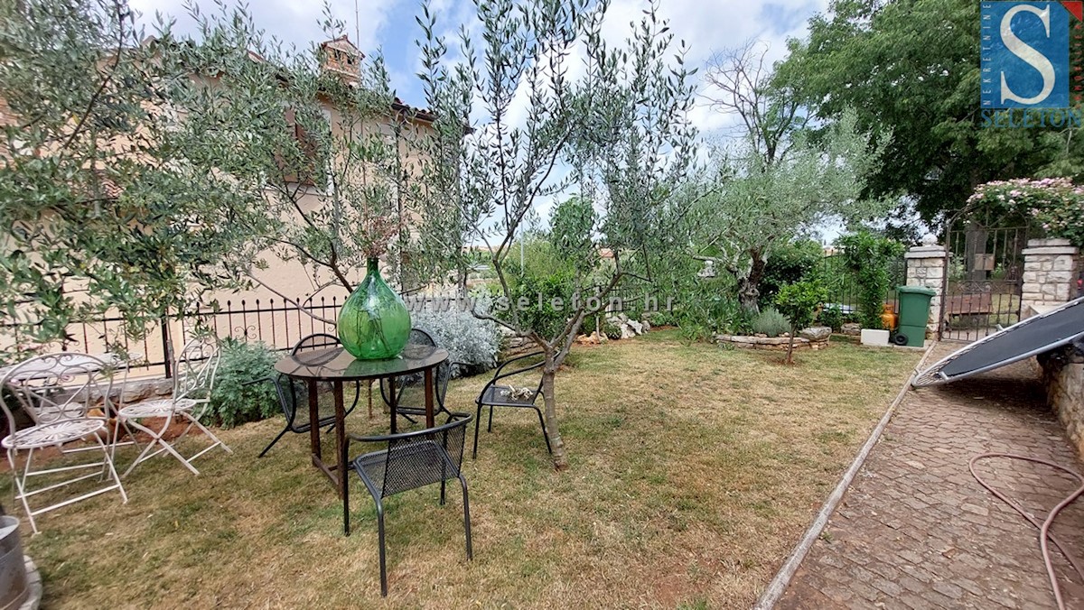 Istria - casa con piscina e vista mare vicino a Parenzo