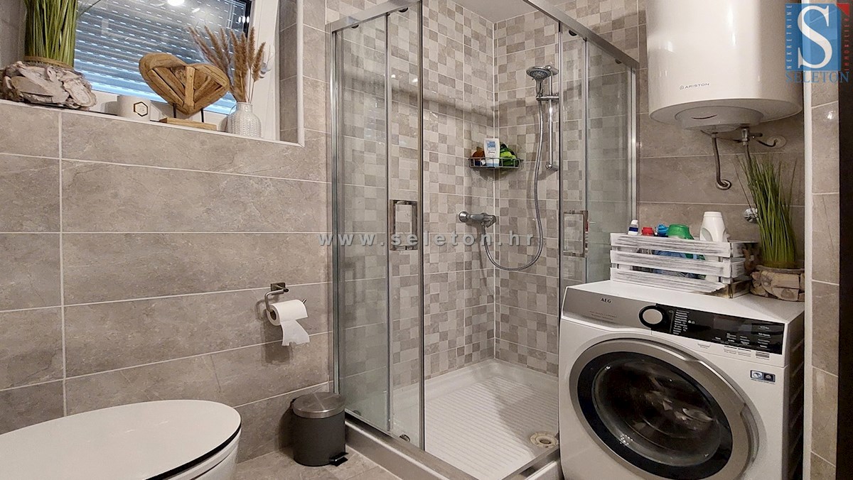 Funtana, appartamento arredato su due piani di 76 m2