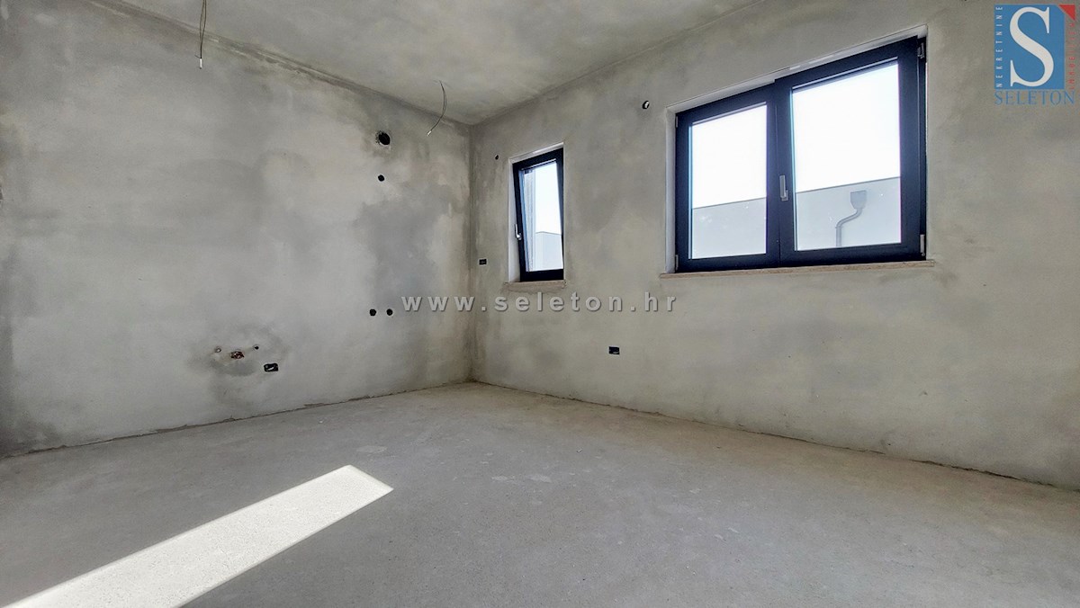 Nuovo appartamento di 66 m2 a Poreč-Parenzo, 1° piano - in costruzione