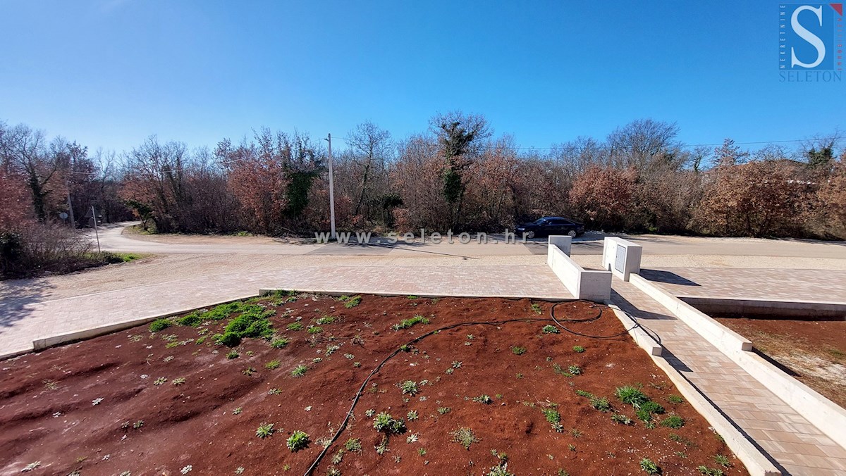 Poreč - dintorni, nuovo appartamento di 66 m2, 2 terrazze