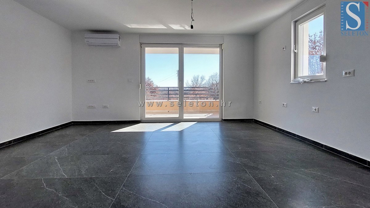 Poreč - dintorni, nuovo appartamento di 66 m2, 2 terrazze