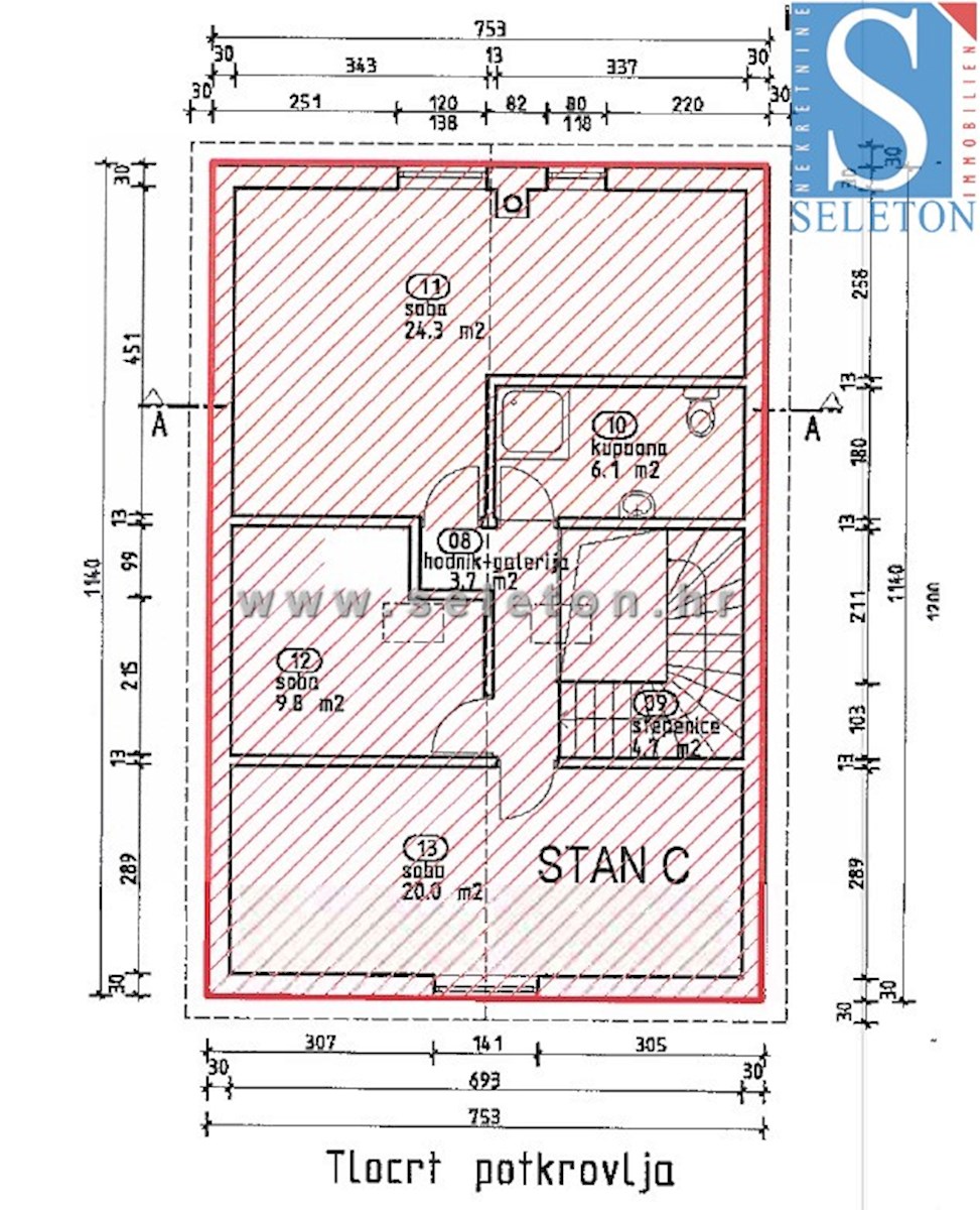 Appartamento ammobiliato di 116 m2 nelle vicinanze di Poreč-Parenzo, riscaldamento centralizzato, giardino 74 m2, 2 posti auto