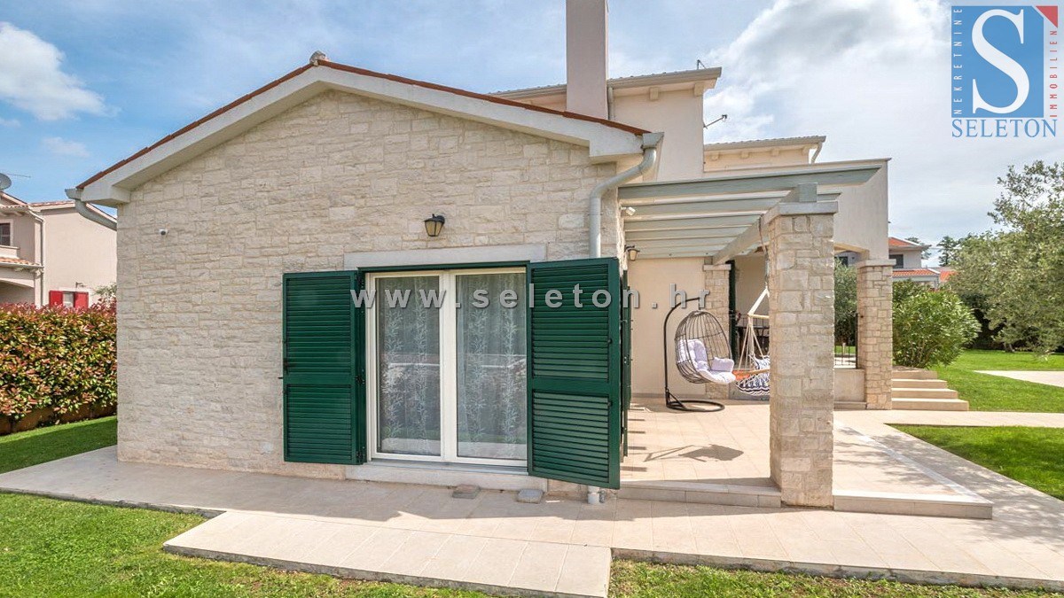 Poreč-Parenzo - dintorni, casa indipendente di 130 m2 con piscina