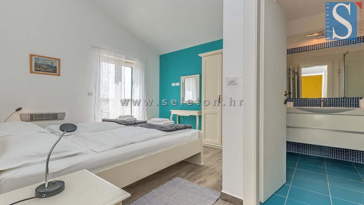 Poreč-Parenzo - dintorni, casa indipendente di 130 m2 con piscina