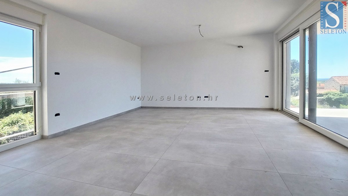 Nuovo appartamento di 67 m2 con vista mare, ASCENSORE, 2 posti auto