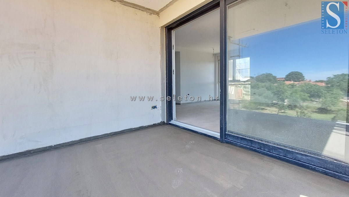 Nuovo appartamento di 67 m2 con vista mare, ASCENSORE, 2 posti auto