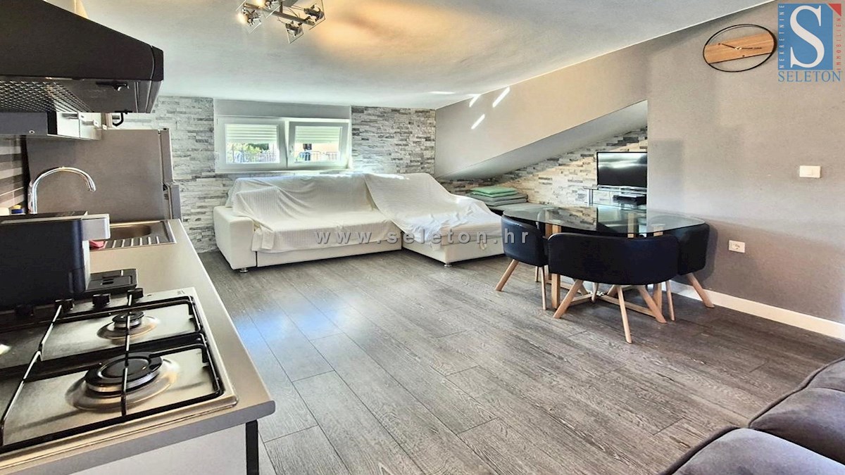 Funtana, appartamento arredato di 41 m2 con vista mare