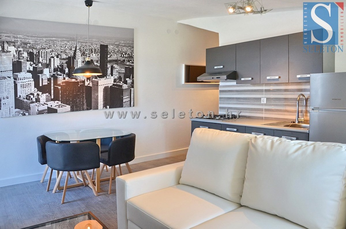 Funtana, appartamento arredato di 41 m2 con vista mare