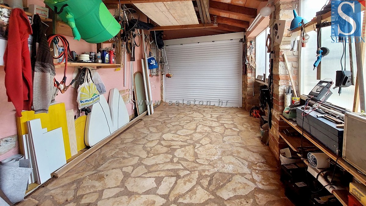 Casa di 160 m2 con piscina e vista mare vicino a Poreč-Parenzo