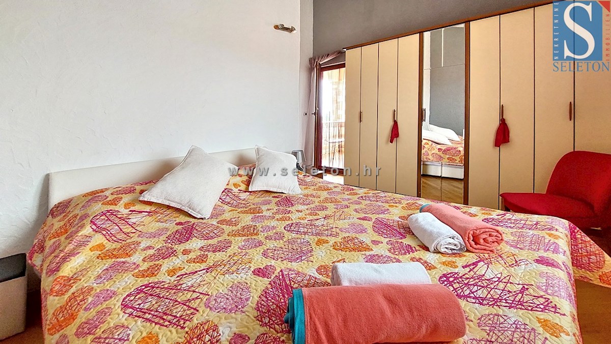 Casa di 160 m2 con piscina e vista mare vicino a Poreč-Parenzo