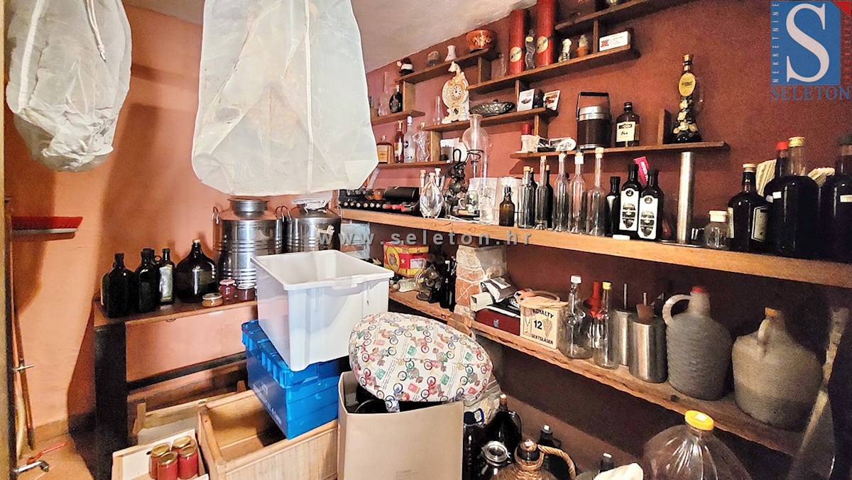 Casa di 160 m2 con piscina e vista mare vicino a Poreč-Parenzo