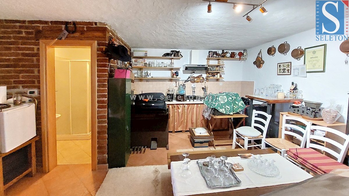 Casa di 160 m2 con piscina e vista mare vicino a Poreč-Parenzo