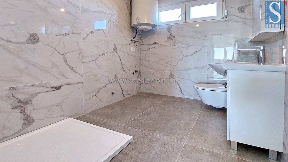 Istria, Poreč - dintorni, nuovo appartamento di 110 m2