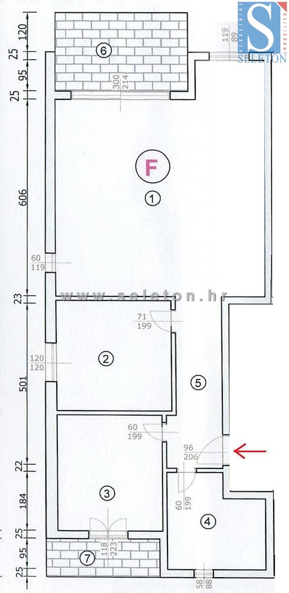 Appartamento ristrutturato a Poreč-Parenzo di 88 m2 con vista mare, a ca. 800 m dal mare (in linea d'aria)