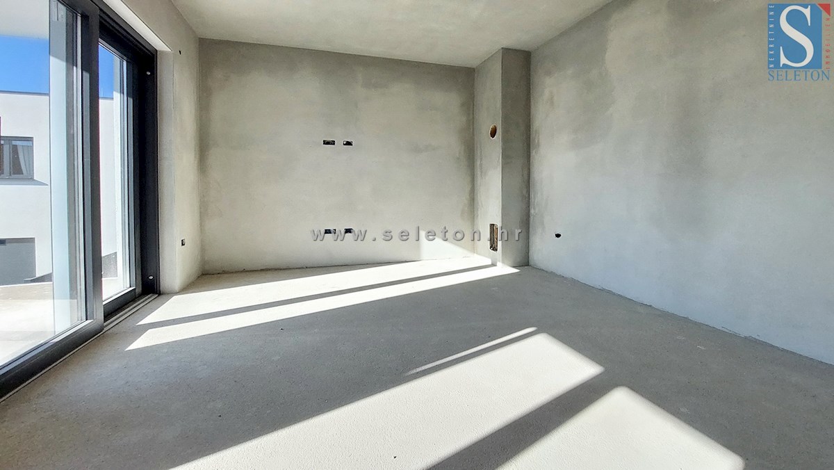 Nuovo appartamento di 66 m2 a Poreč-Parenzo, 1° piano - in costruzione