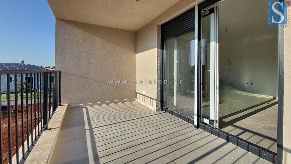 Poreč-Parenzo - dintorni, nuovo appartamento di 72 m2, 2 camere da letto, 2 posti auto