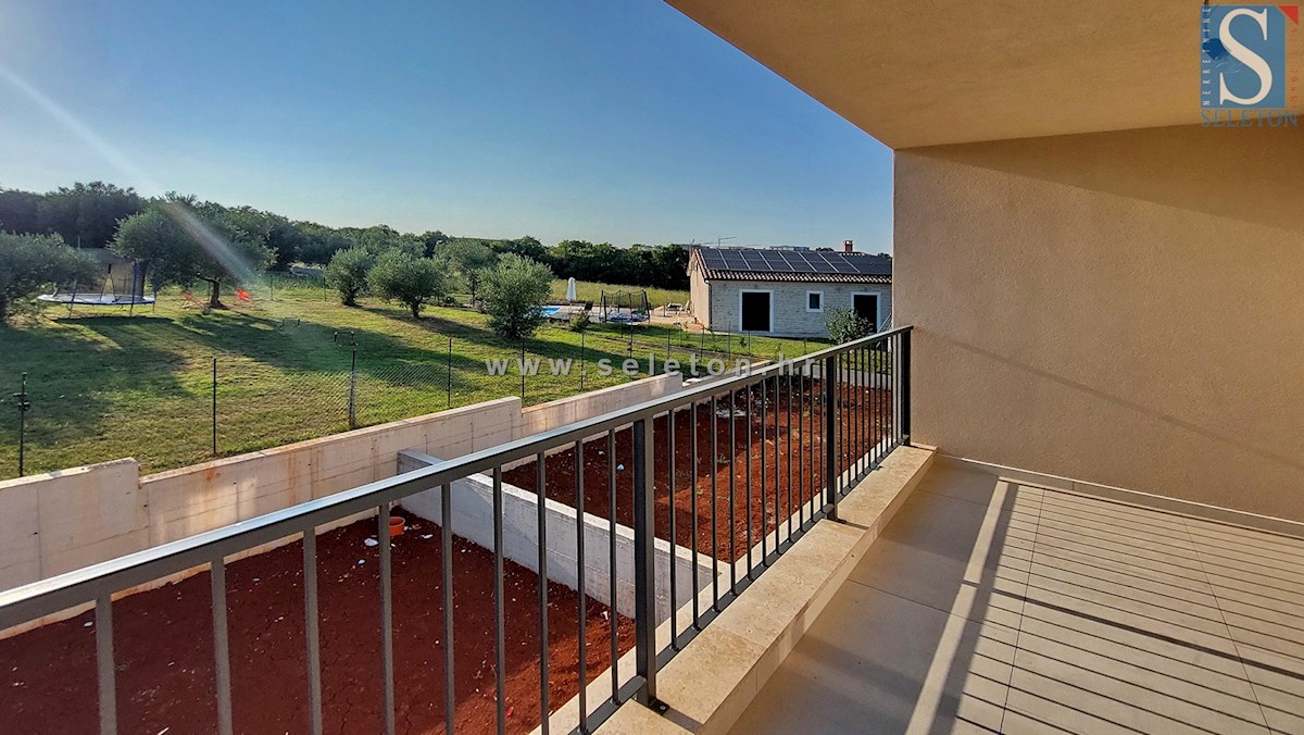 Poreč-Parenzo - dintorni, nuovo appartamento di 72 m2, 2 camere da letto, 2 posti auto