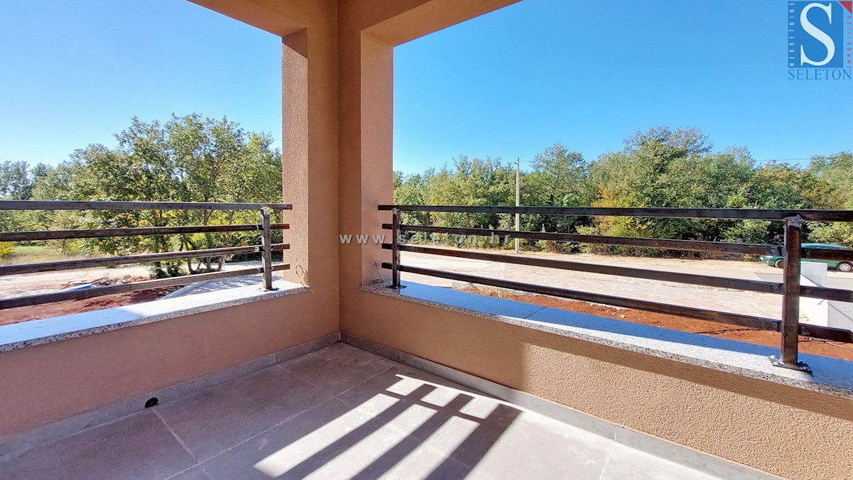 Poreč - dintorni, nuovo appartamento di 66 m2, 2 terrazze