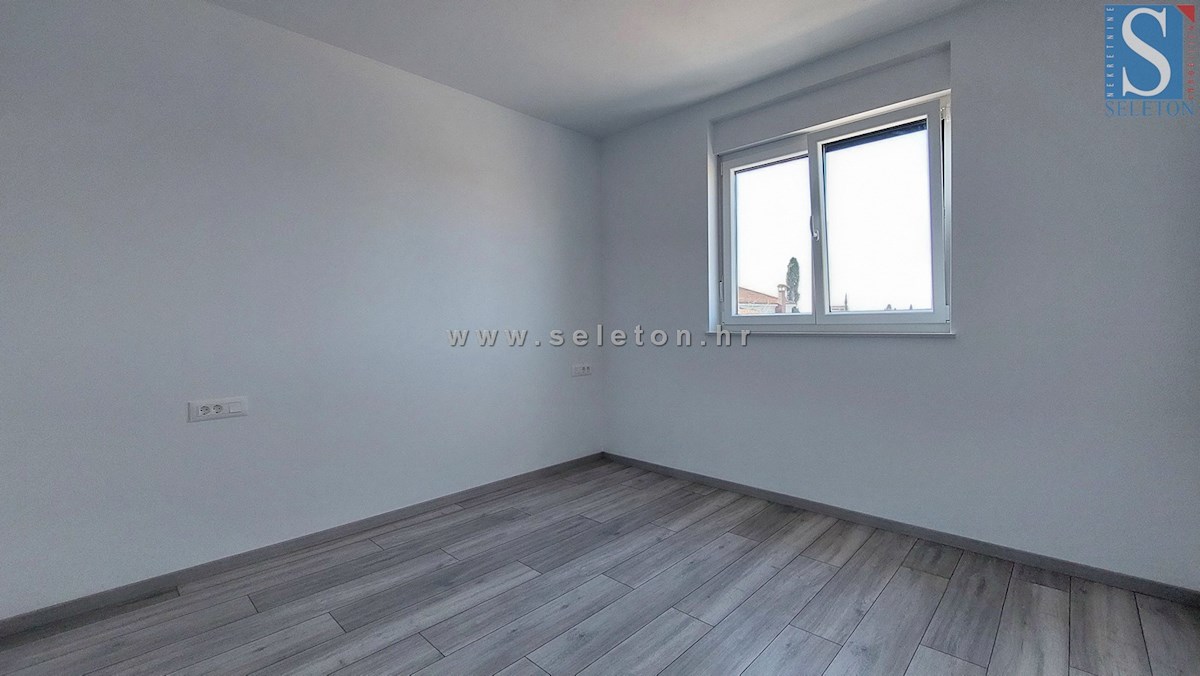 Nuovo appartamento di 67 m2 con vista mare, ASCENSORE, 2 posti auto