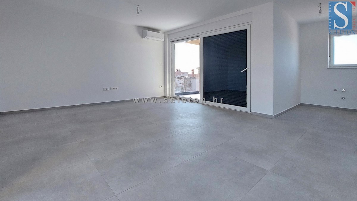 Nuovo appartamento di 67 m2 con vista mare, ASCENSORE, 2 posti auto