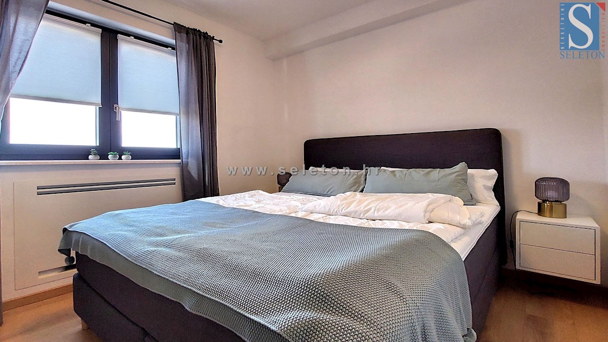 Istria, Poreč-Parenzo, moderno appartamento di 63 m2, 1° piano, riscaldamento a pavimento