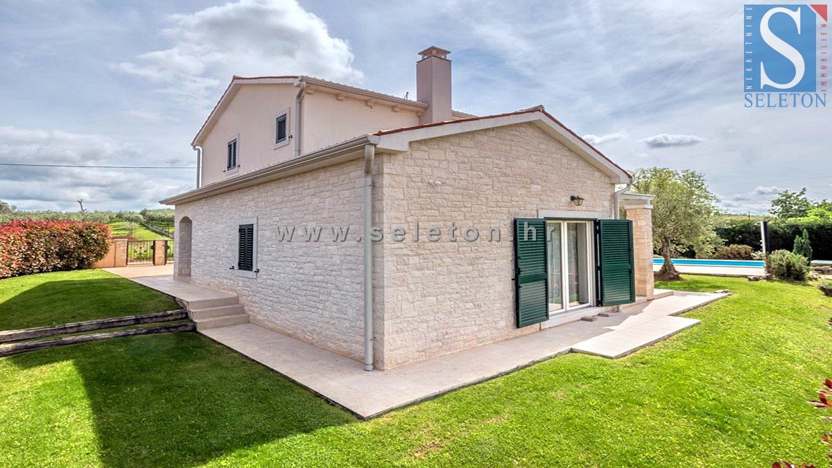 Poreč-Parenzo - dintorni, casa indipendente di 130 m2 con piscina
