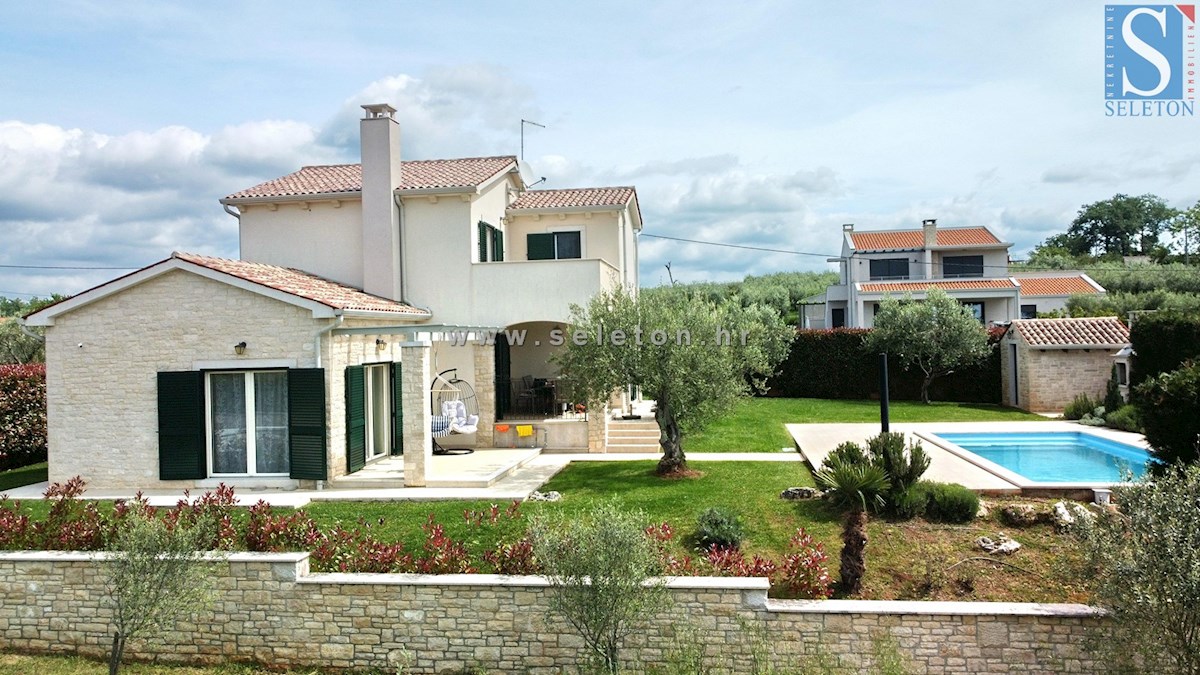 Poreč-Parenzo - dintorni, casa indipendente di 130 m2 con piscina