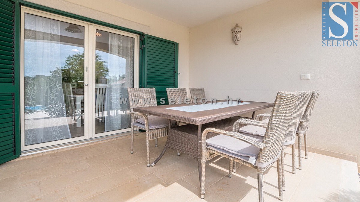 Poreč-Parenzo - dintorni, casa indipendente di 130 m2 con piscina