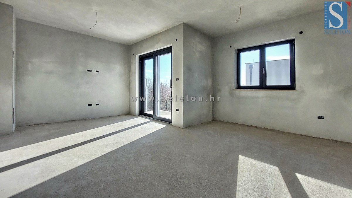 Poreč-Parenzo, nuovo appartamento di 73 m2, 1° piano - in costruzione