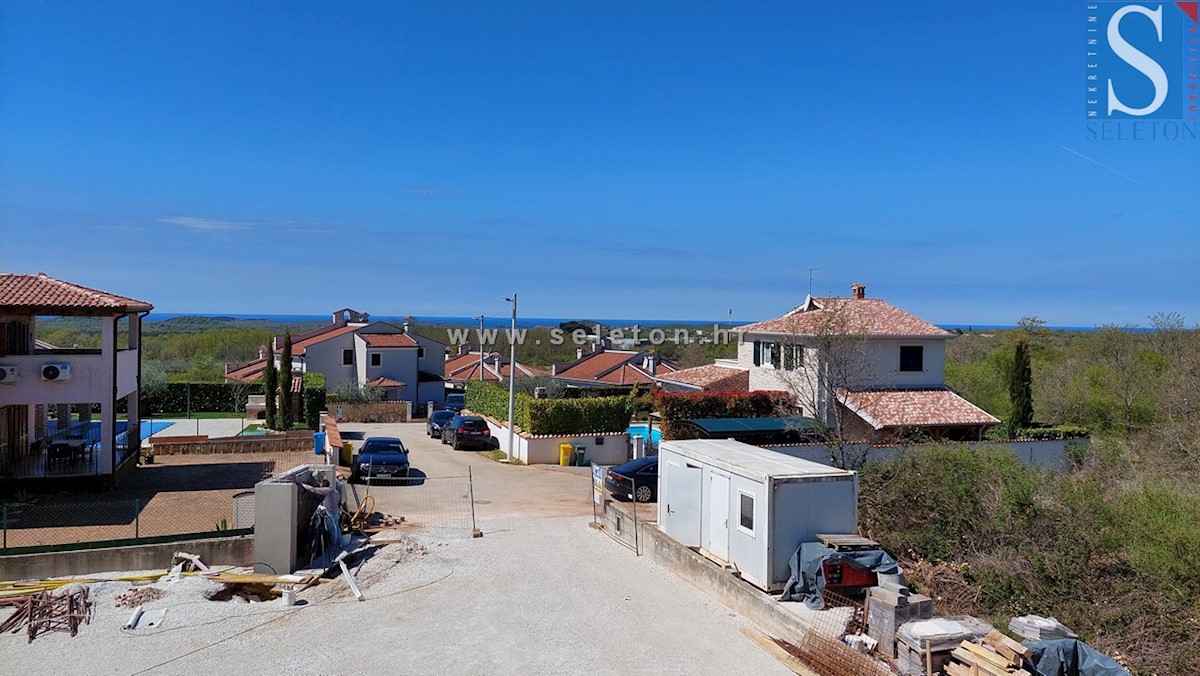 Appartamento vicino a Parenzo di 82 m2 con vista mare