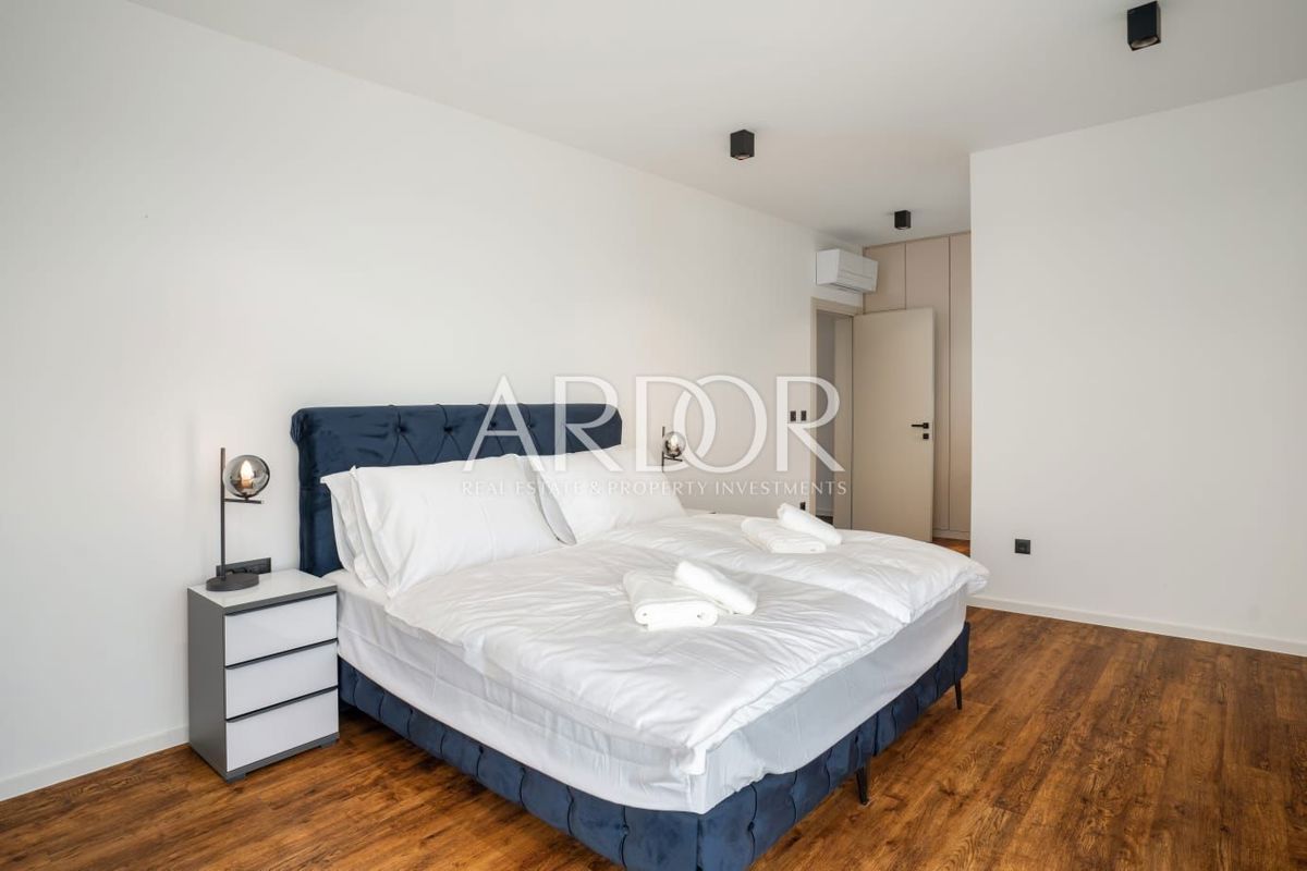 Casa Jadranovo, Crikvenica, 379,42m2