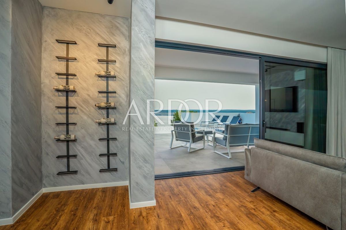Casa Jadranovo, Crikvenica, 379,42m2