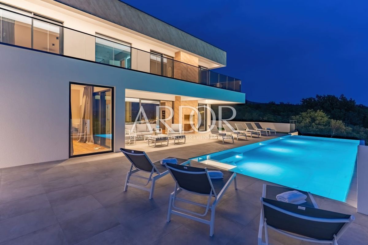 Casa Jadranovo, Crikvenica, 379,42m2