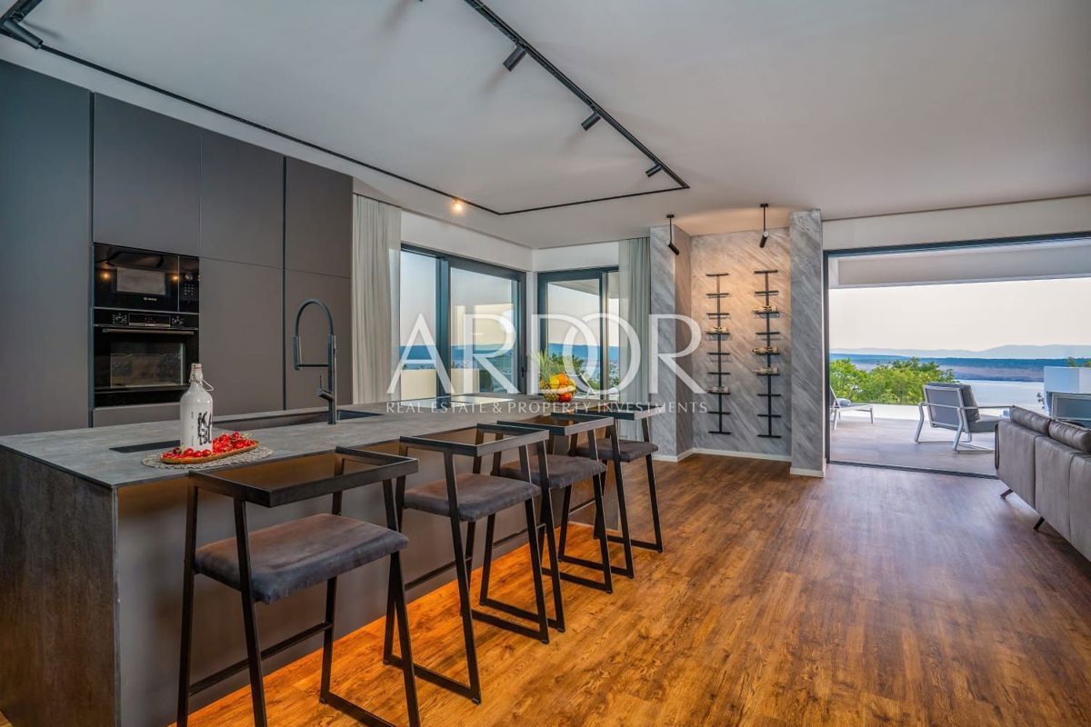 Casa Jadranovo, Crikvenica, 379,42m2