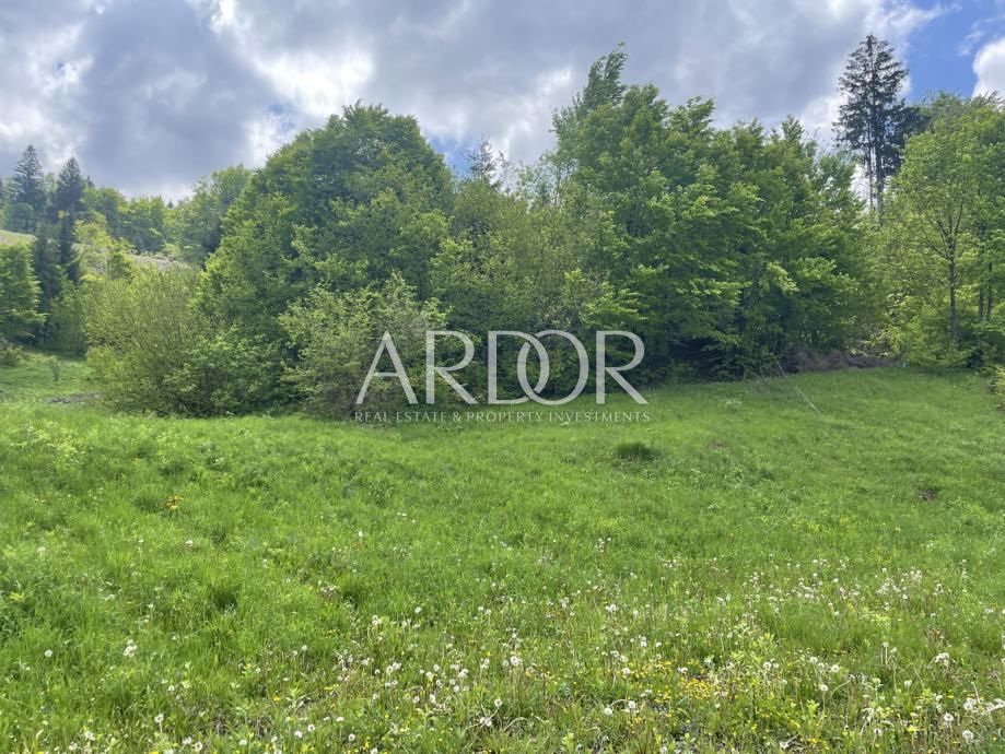 Terreno Delnice, 900m2