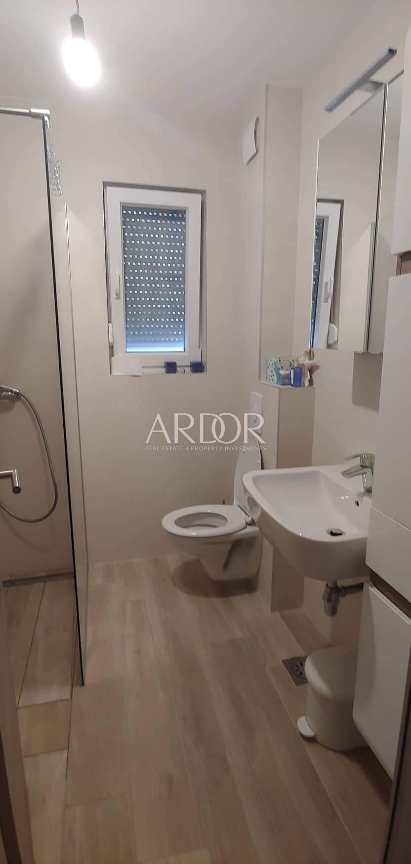 Appartamento Barbat na Rabu, Rab, 65m2