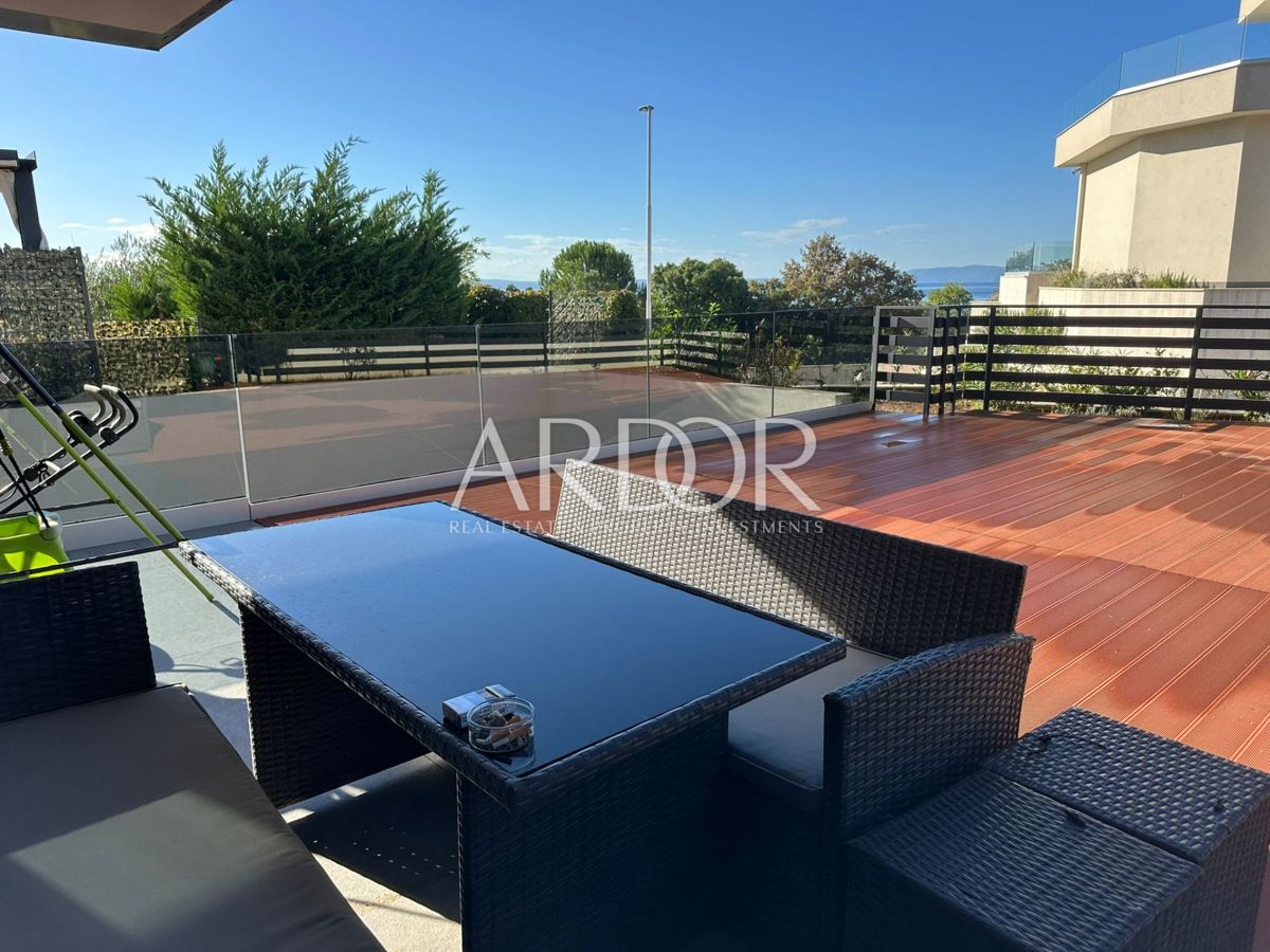 Appartamento Kostrena, 110,08m2