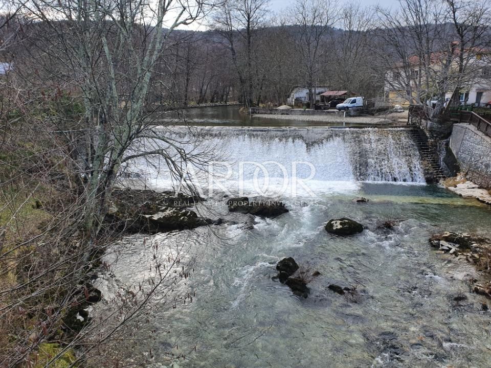 Terreno Jelenje, 1.700m2